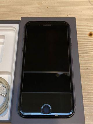 iphone8 4.7 64g 黑色 二手 無刮傷 全配 可面交(台中)