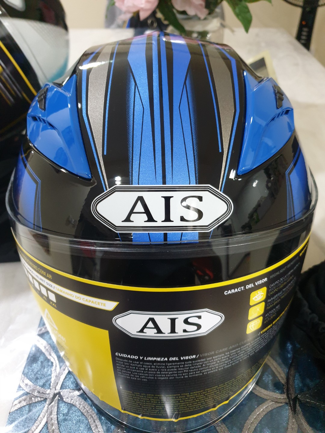 AIS Helmet XL, Motorcycles, Motorcycle Accessories on Carousell