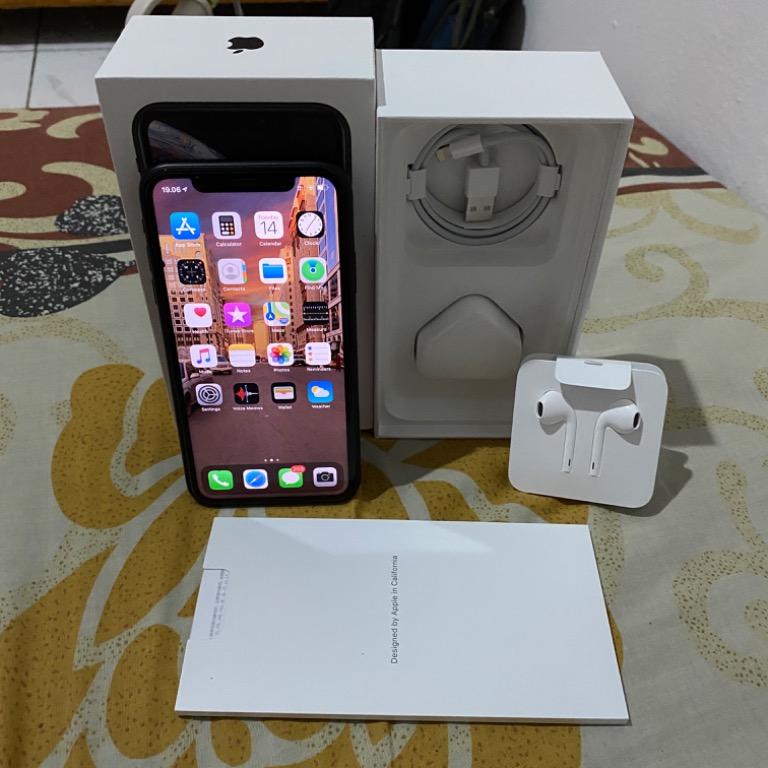 Apple Iphone Xr 128 Black Garansi Singapore Oktober 2020 Mobile Phones Tablets Iphone Iphone X Series On Carousell