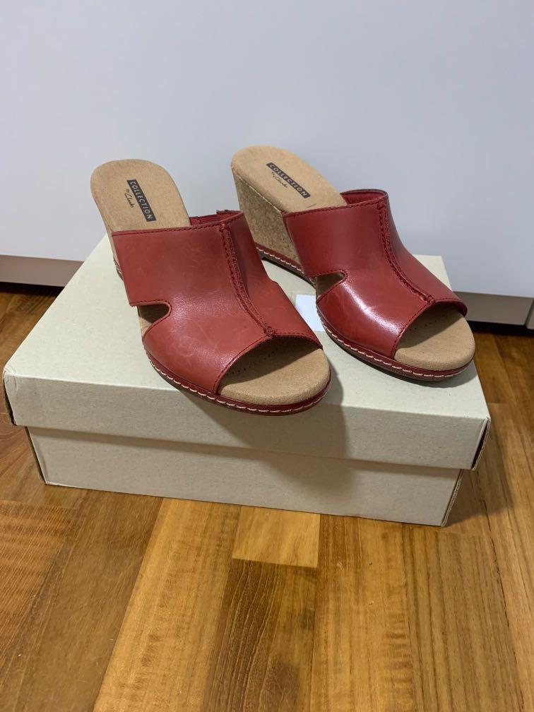 Clarks Lafley Mio Wedges in Red Leather 