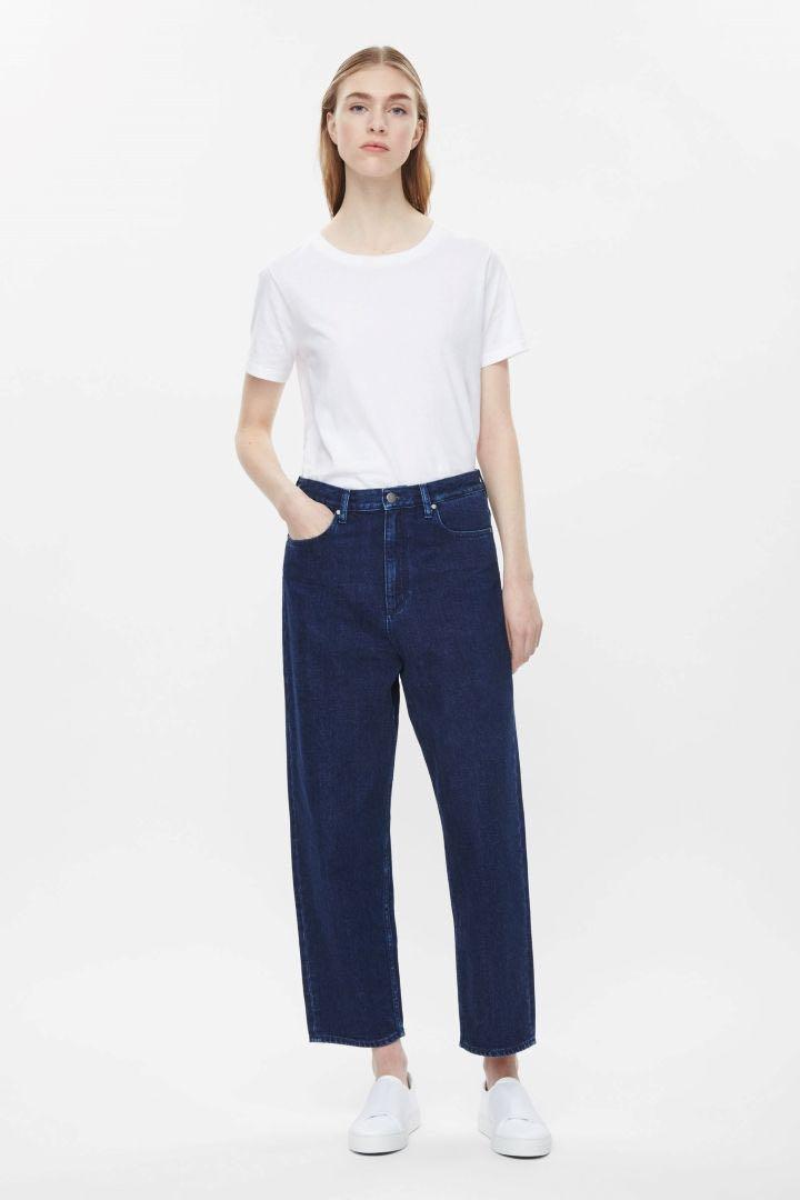 COS Relaxed Straight Fit Crop Jeans, Women's Fashion, Bottoms, Jeans &  Leggings on Carousell