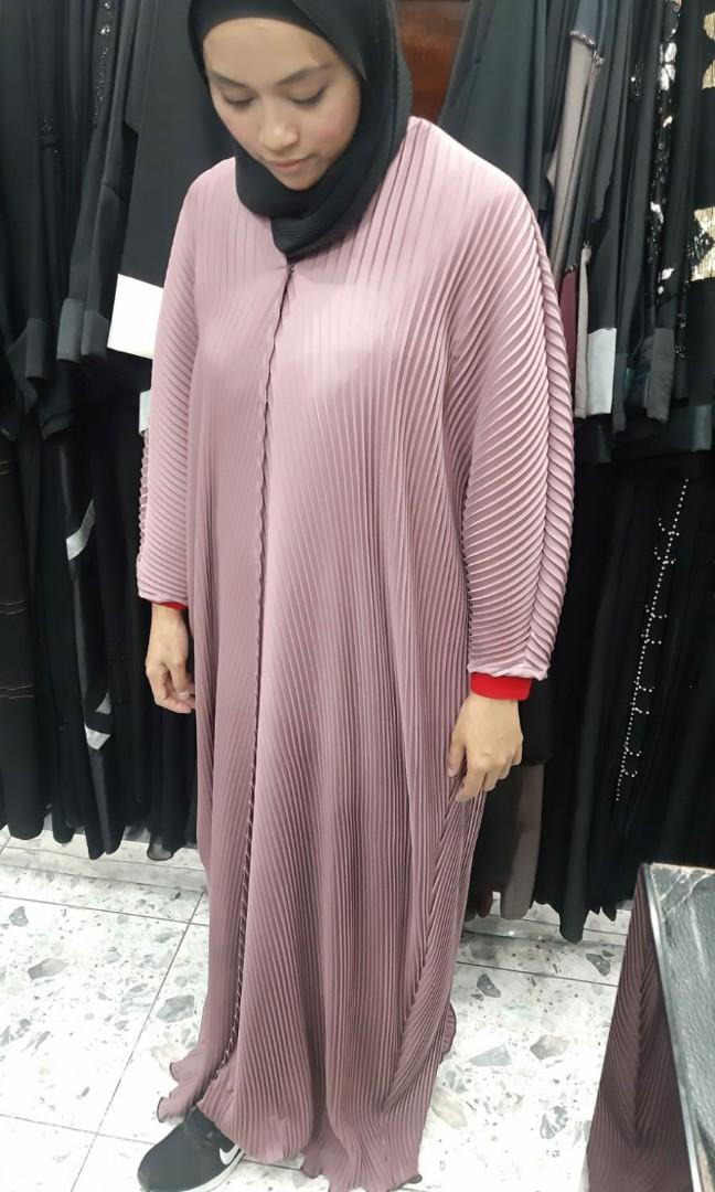 Pleated abaya dubai Clearance