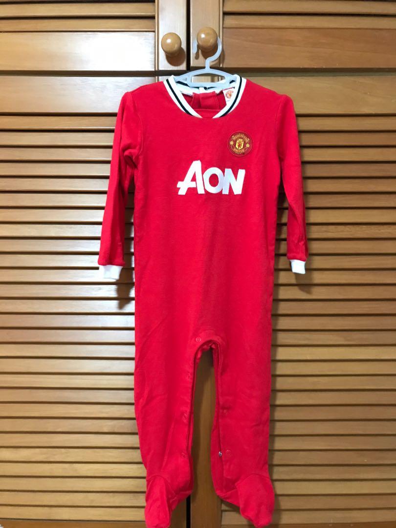 man utd baby sleepsuit
