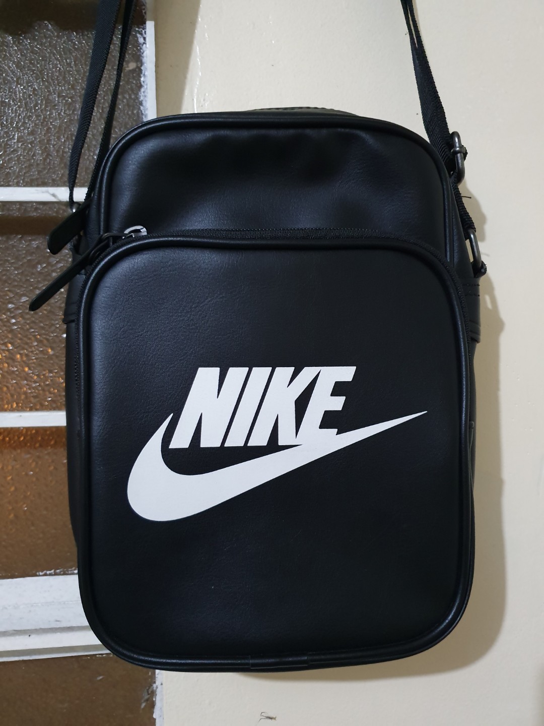 heritage sling bag nike