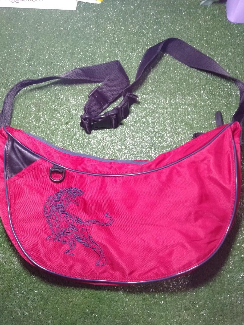 Onitsuka tiger sling 2025 bag