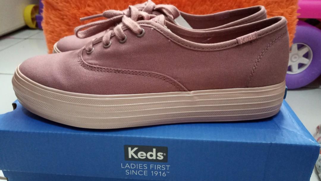 Sepatu Keds Triple Shimmer Mauve