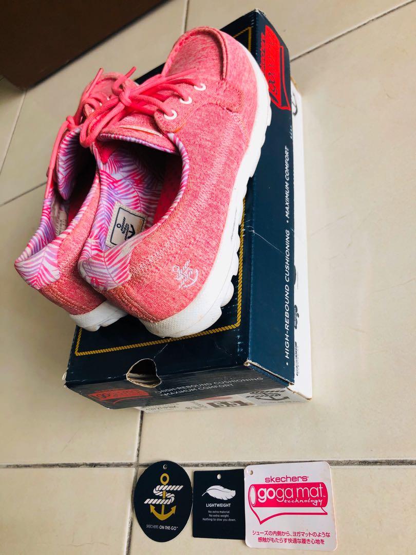 Skechers on the go upwind hot sale