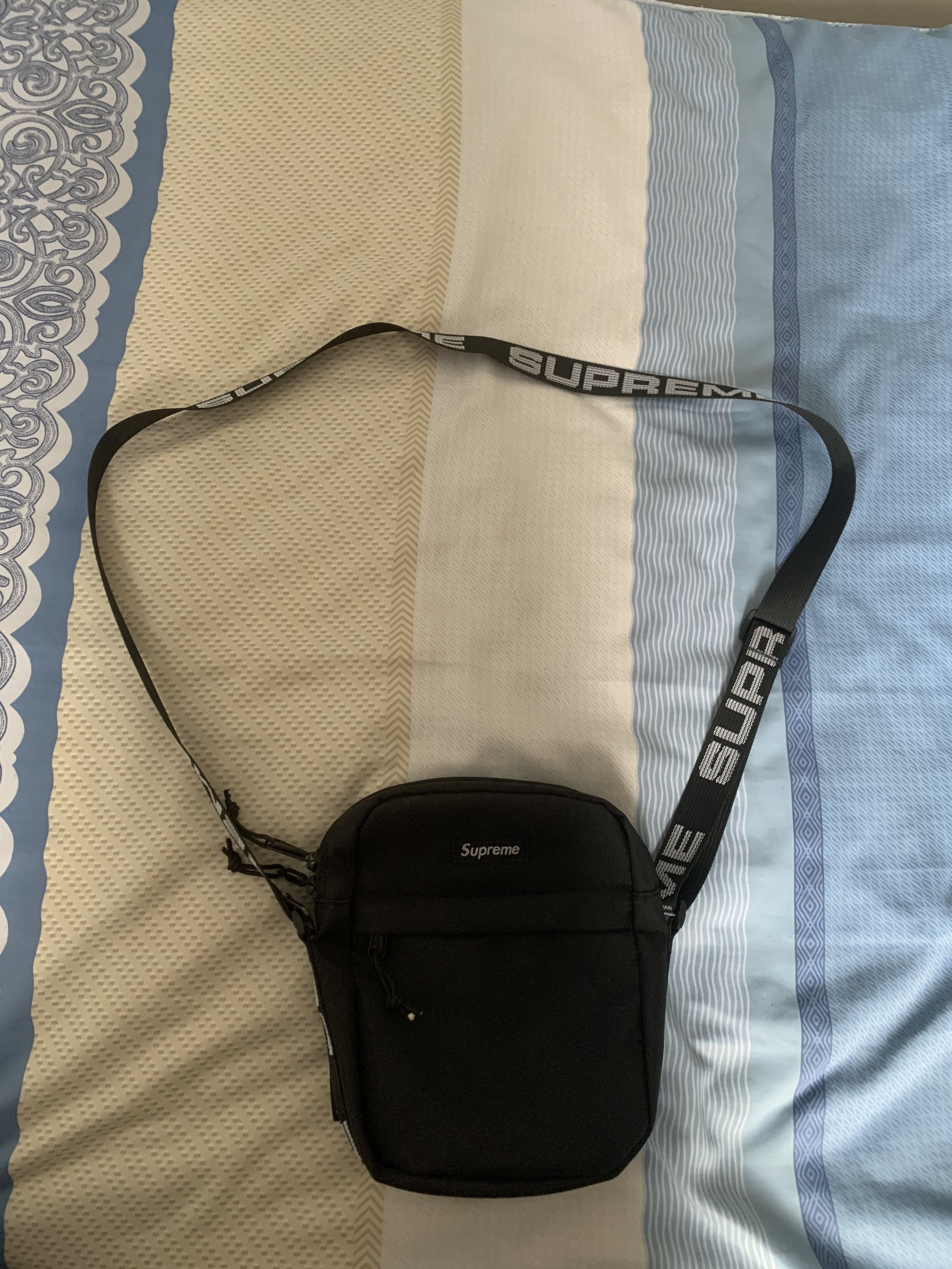 Supreme SS18 Shoulder Bag Black, Luxury, Bags & Wallets on Carousell