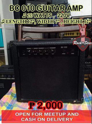 FOR SALE GUITAR AND BASS AMPLIFIER