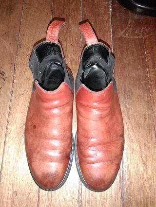 Original DR. MARTENS Chelsea Boots