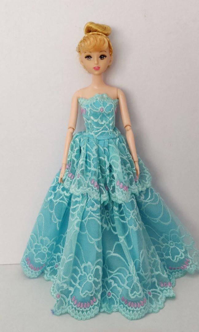 Meet my girl Dawn. She's my first custom Barbie. : r/Dolls