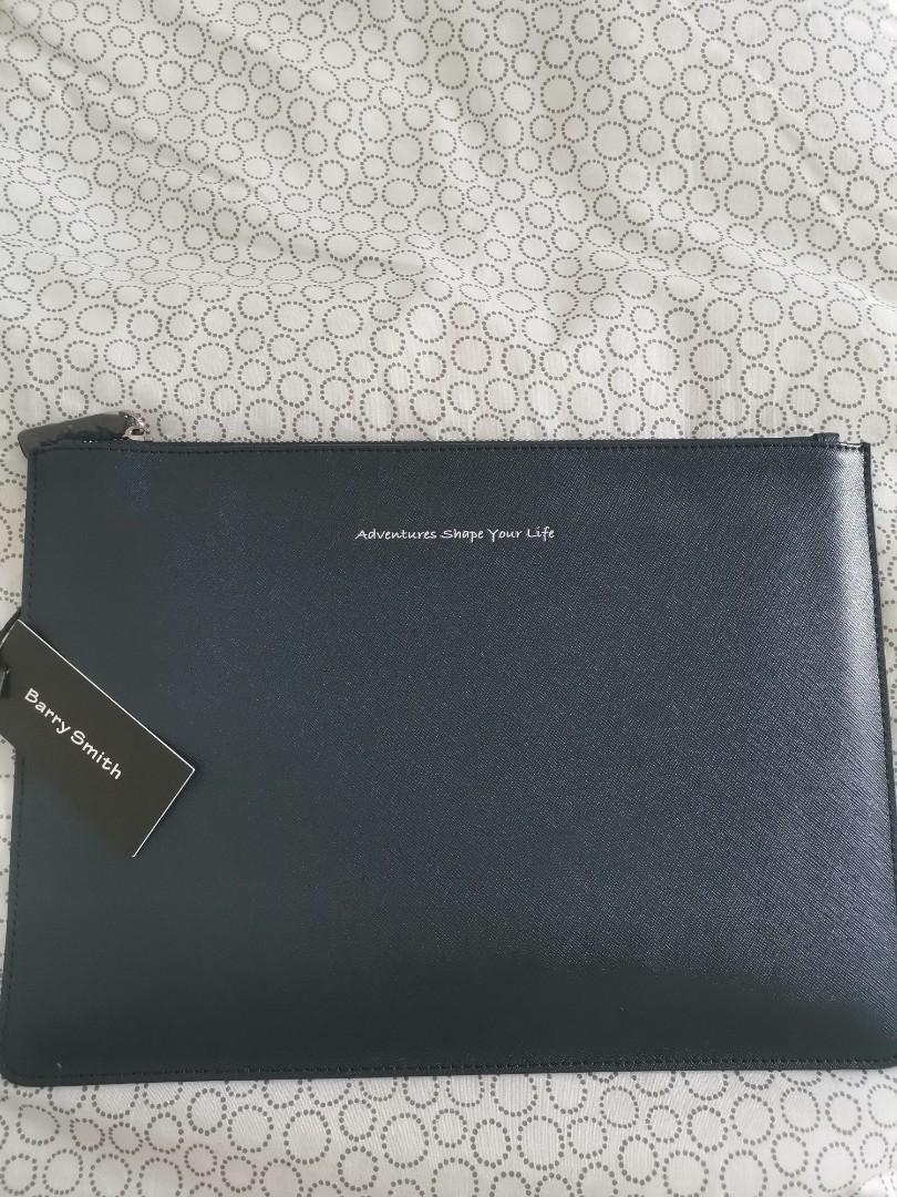 barry smith clutch bag