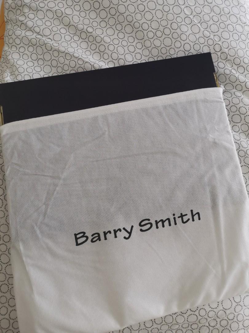 barry smith clutch bag