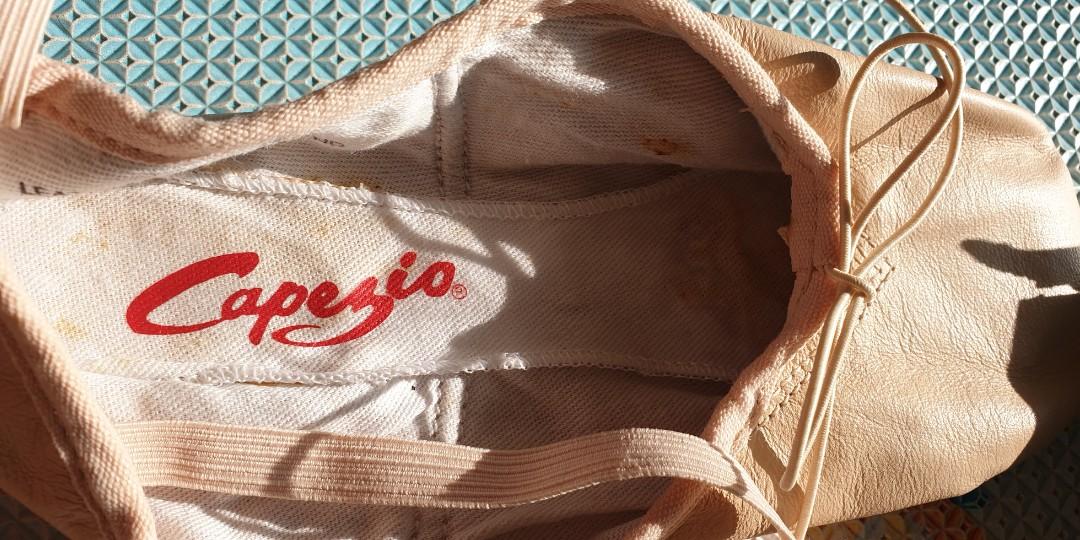 Capezio cobra deals