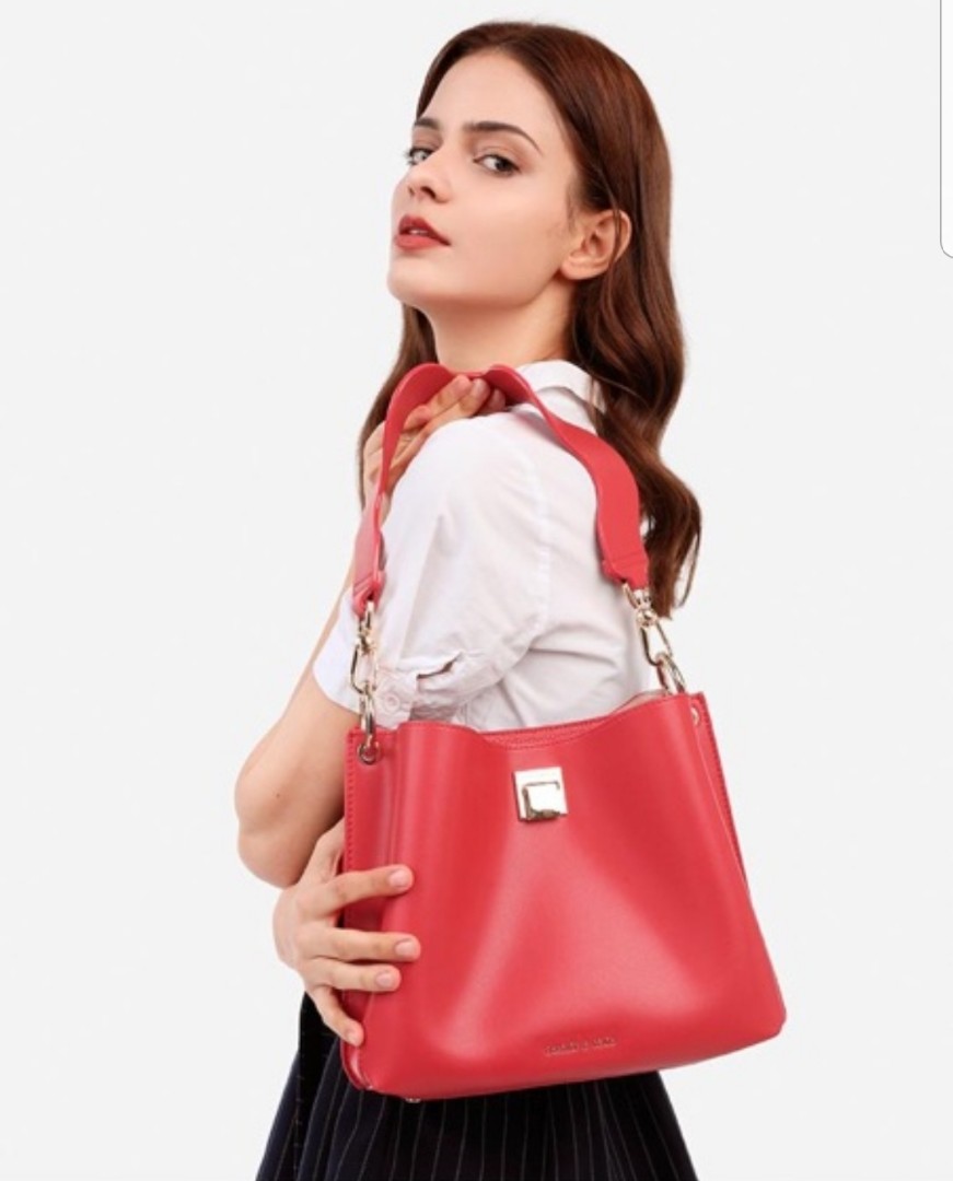 Charles & keith wavy strap handbag outlet