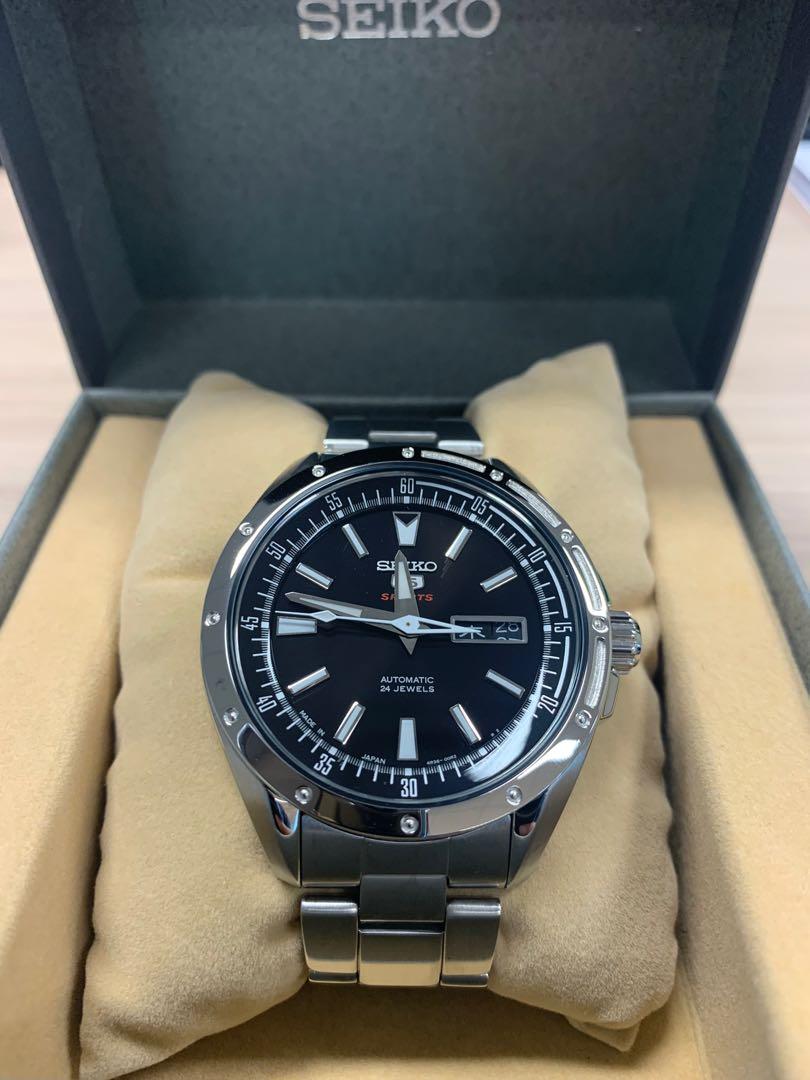 Jdm Seiko 5 Dress Watch With Kanji Date Men S Fashion Watches On Carousell