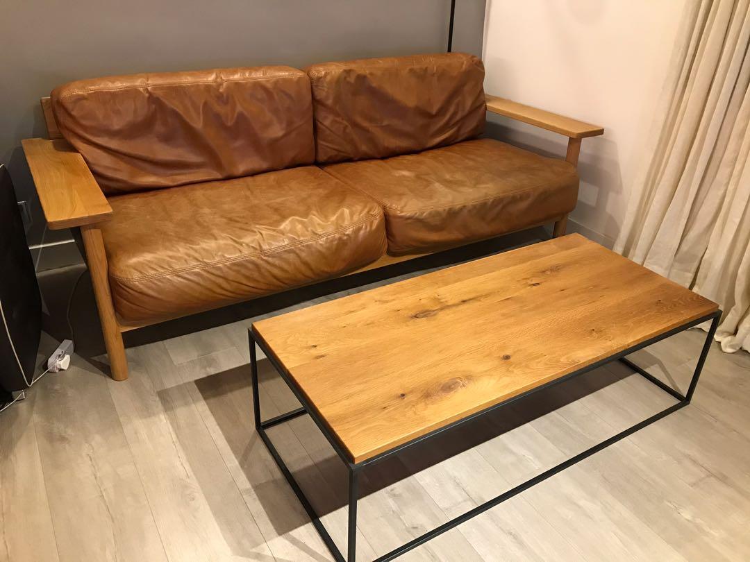 無印良品Muji 代理品牌Idée 三座位沙發原價$32800， 茶几原價$8500 