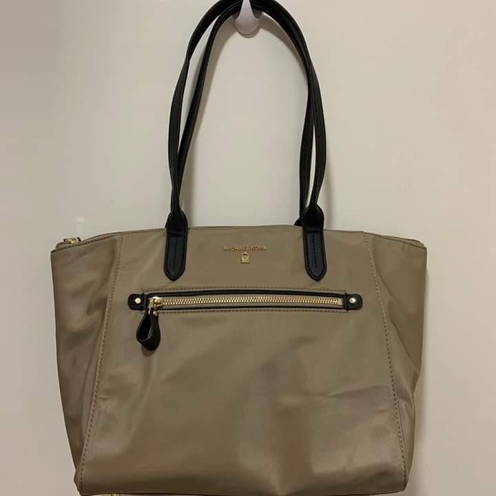 Orig Michael Kors Kelsey Nylon Medium Top Zip Tote Women s
