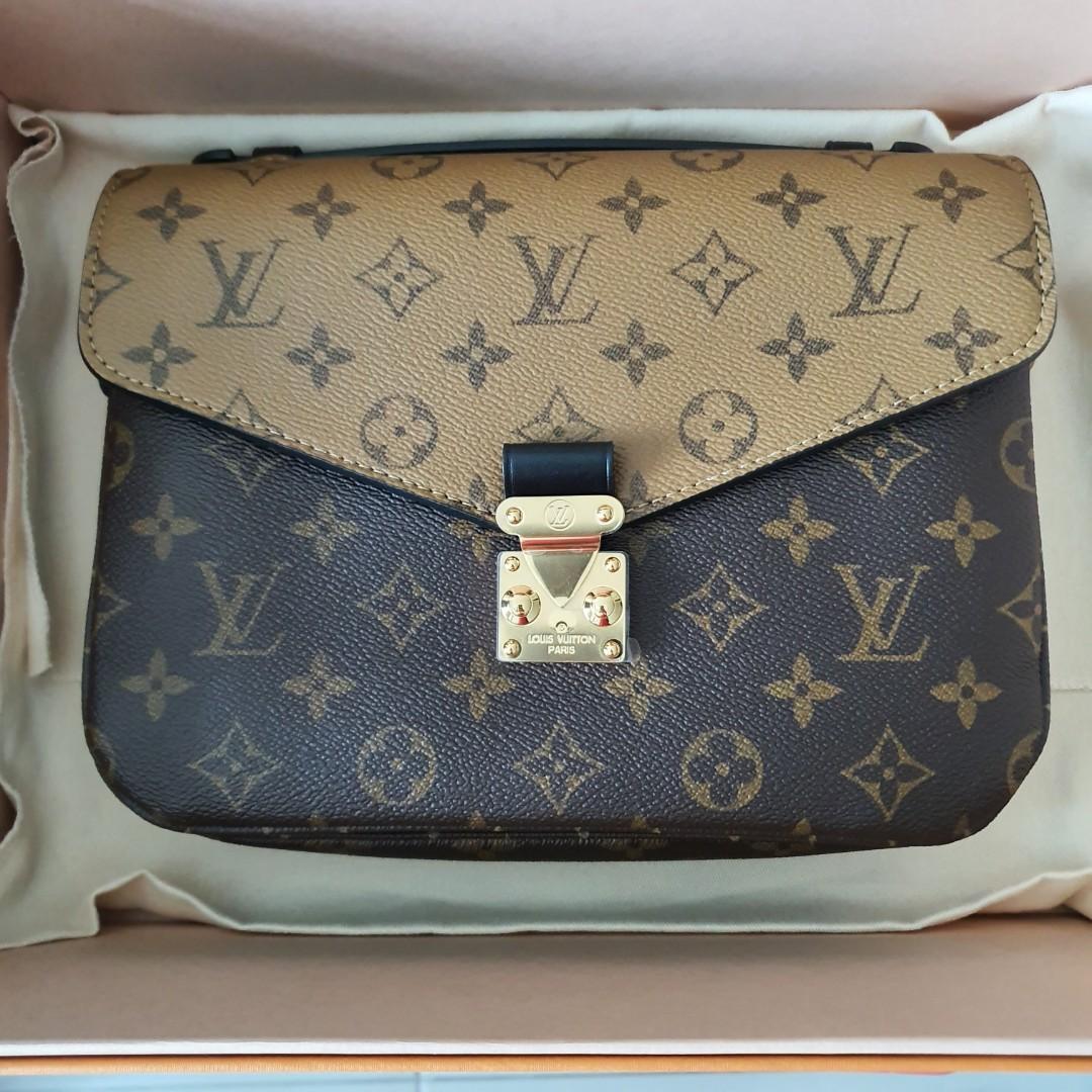NEW Pochette Metis Reverse Monogram LV Louis Vuitton M44876, Luxury, Bags &  Wallets on Carousell