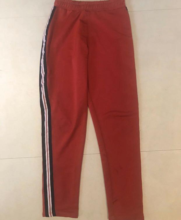 pull and bear track pants