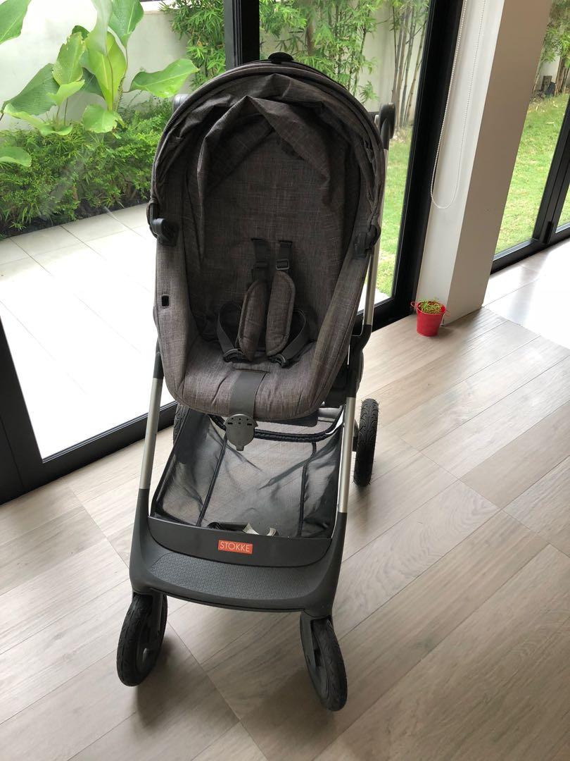 Stokke Scoot Izi Go Infant Car Seat in Grey Melange Babies