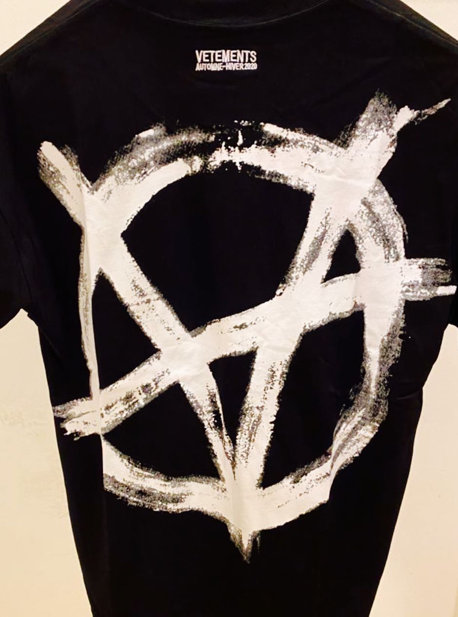 Vetements clearance anarchy shirt