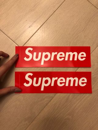 Supreme sticker62952878008449110