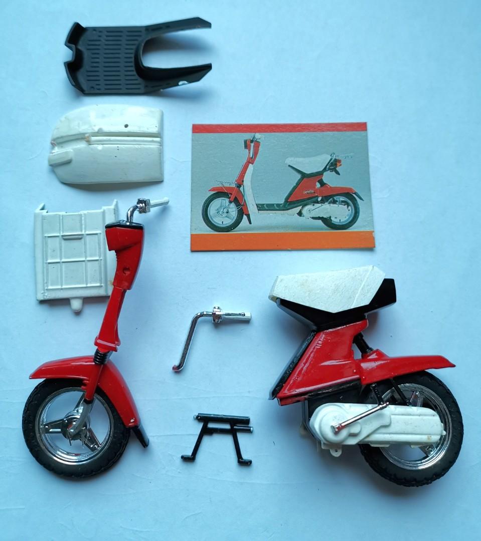 經典舊電單車模型IMAI 1:12 Scale Yamaha SB50E Pasetta Scooter Model, 興趣及遊戲, 玩具& 遊戲類-  Carousell