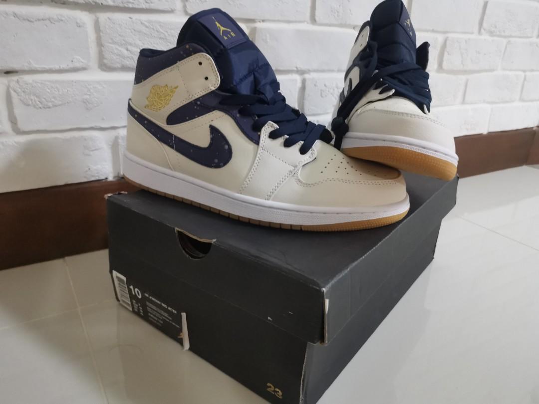 jordan 1 mid jeter