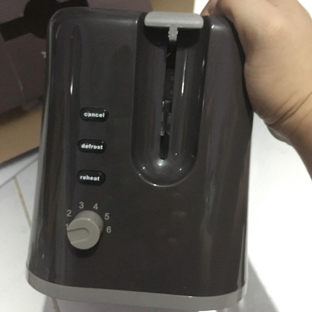 Brikk Pop Up Toaster, Furniture & Home Living, Kitchenware & Tableware