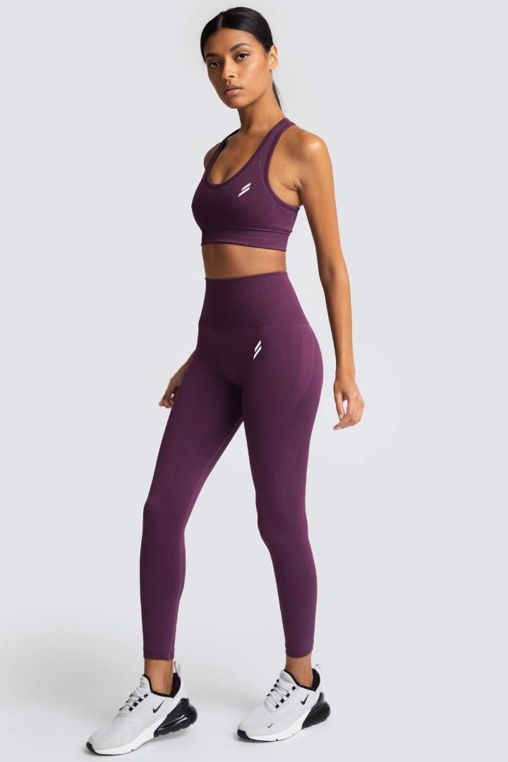 DoYouEven Hyperflex Seamless Set (but without logo) (Category: Activewear) located in Quezon City. Submitted by adiesaur (Listing ID 273482574, Image 2). Description: Medium. Sports Bra: 34-36" Waist: 28-30" RFS: Ordered wrong size :) #activewear #doyoueven #seamless #gymshark.