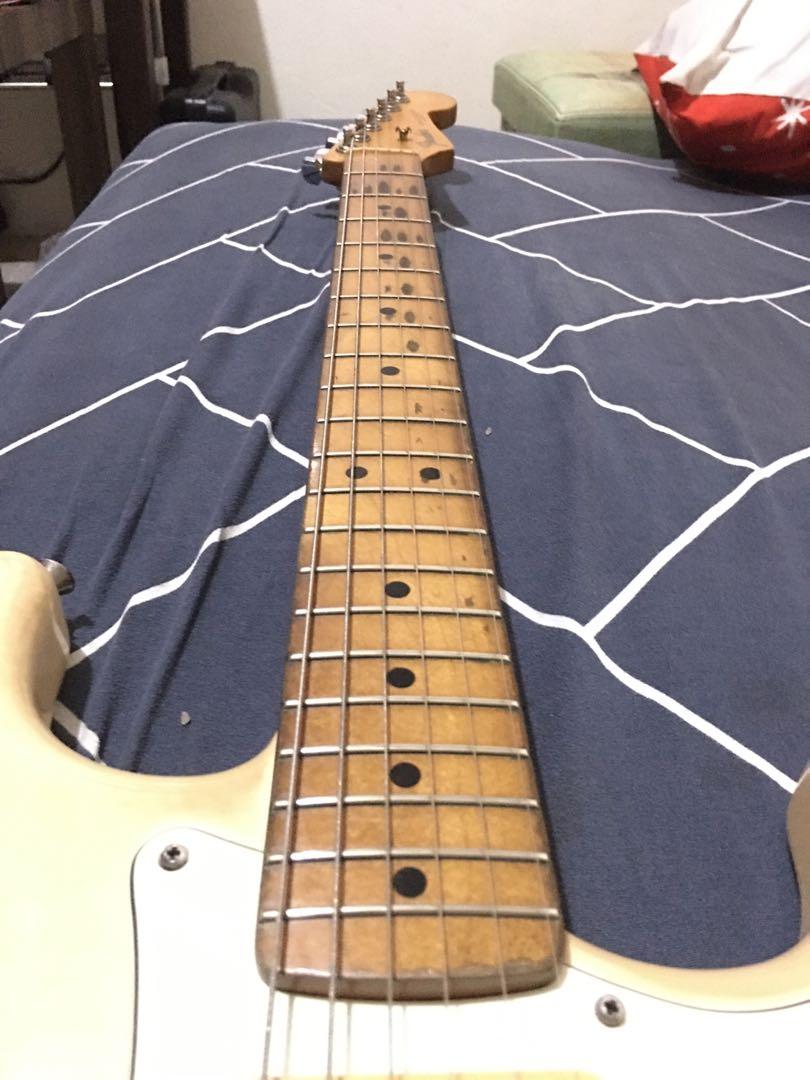Fender Standard Stratocaster Made in Japan, Hobbies & Toys, Music ...