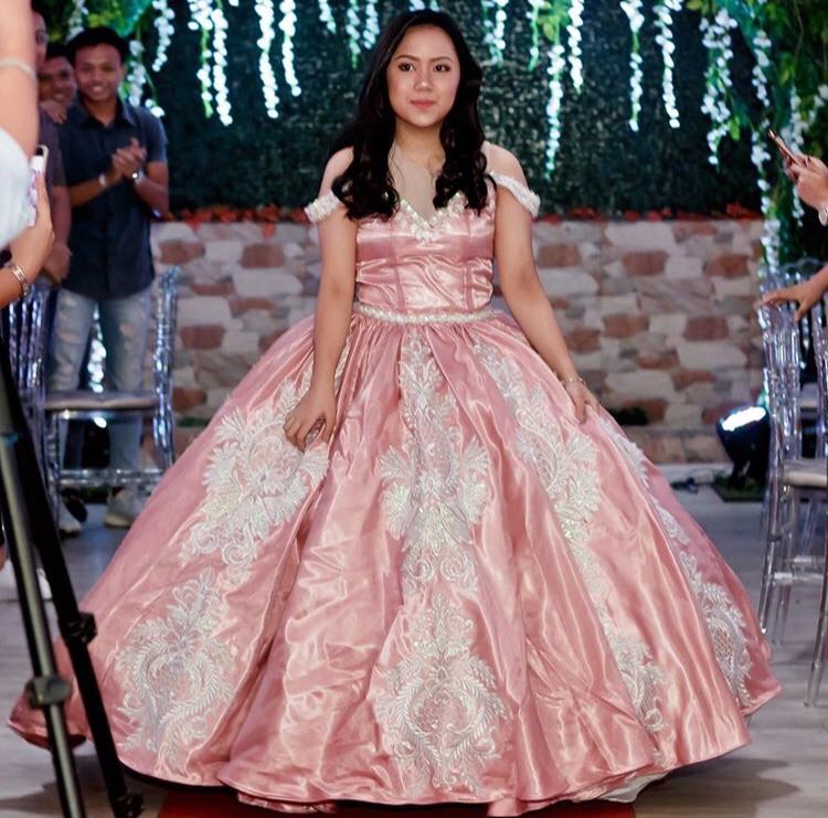 rose gold gown for rent