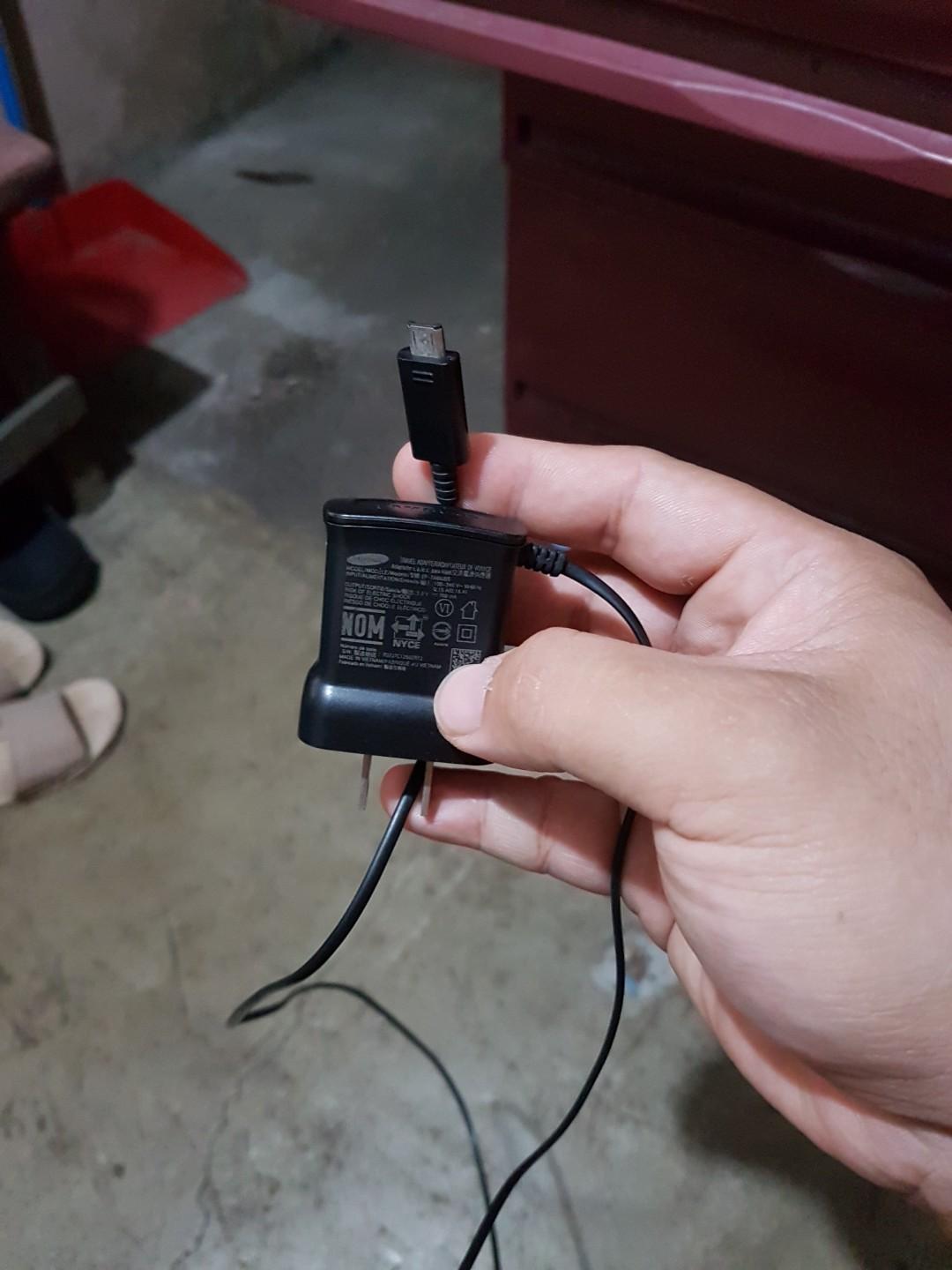 Samsung Charger (Category: Batteries & Power Banks) located in Quezon City. Submitted by raphasuncion (Listing ID 273531921, Image 3). Description: For Sale Original Samsung Charger usb 2.0 used. in good working condition. galing sa samsung gear s3 rfs: dami charger. thank you.