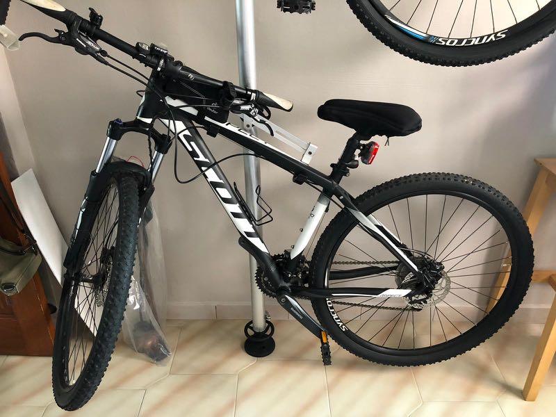 medium size mountain bike