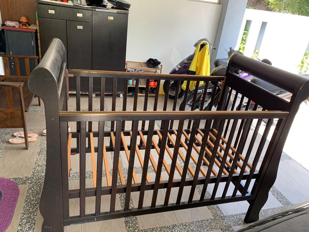 Solid Wooden baby cot (L size) , Babies & Kids, Baby Nursery & Kids