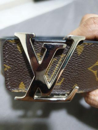 louis Vuitton belt