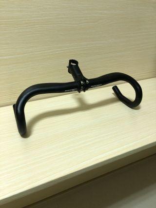 Ritchey Comp Streem Handlebar + Fizik Cyrano R5 Stem