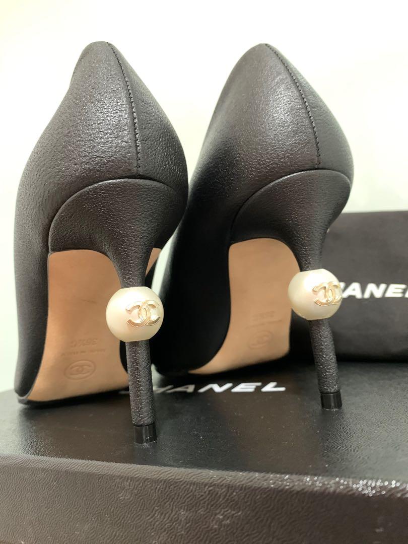 Chanel pearl new arrivals pumps