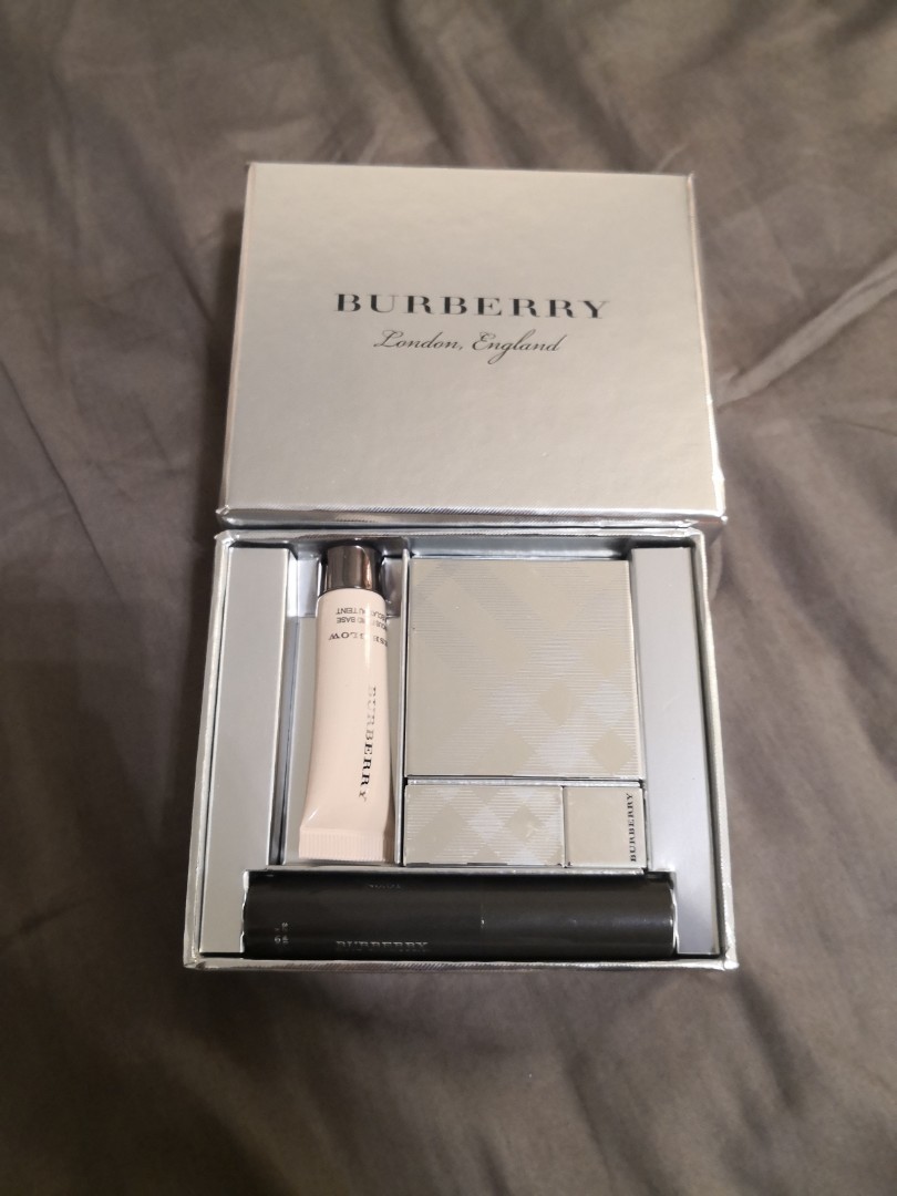 burberry makeup gift set