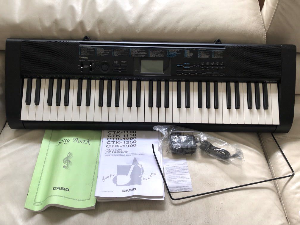 Onkel eller Mister respekt Vær opmærksom på Casio Keyboard Piano CTK-1250 (36 keys), Hobbies & Toys, Music & Media,  Musical Instruments on Carousell