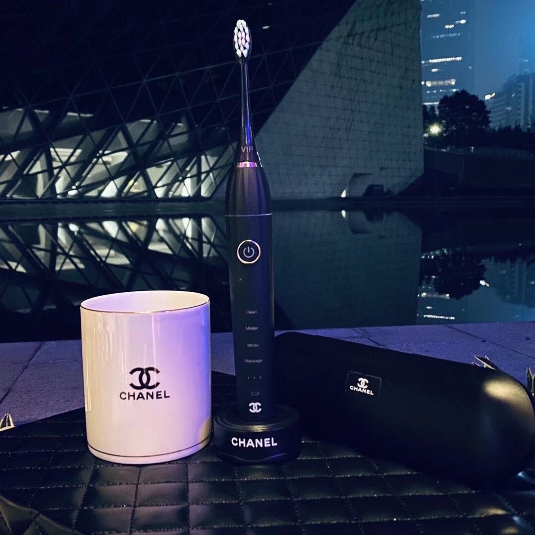 Coco Chanel Electronic Toothbrush Set