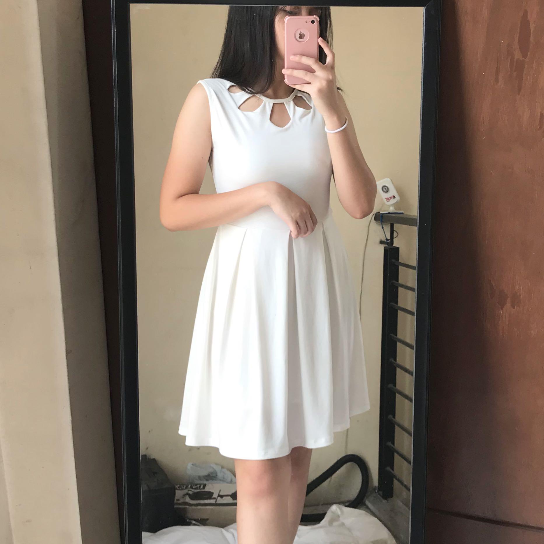 white dress 10