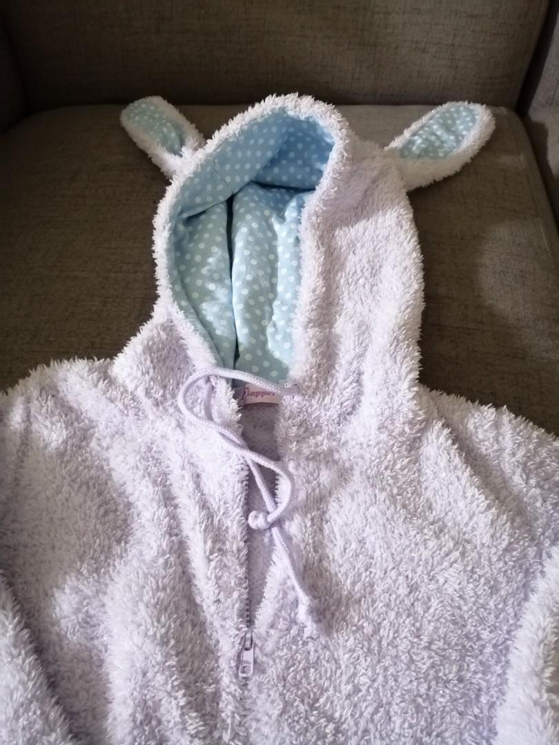 Fluffy bunny hoodie jacket with bunny 