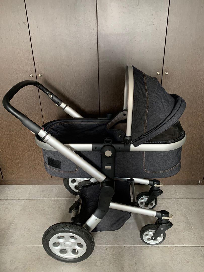 Joolz solid stroller (Category: Strollers) located in Singapore. Submitted by datukgong (Listing ID 273673624, Image 6). Description: Very solid stroller. Seat position high, no need baby chair when go to restaurant. .