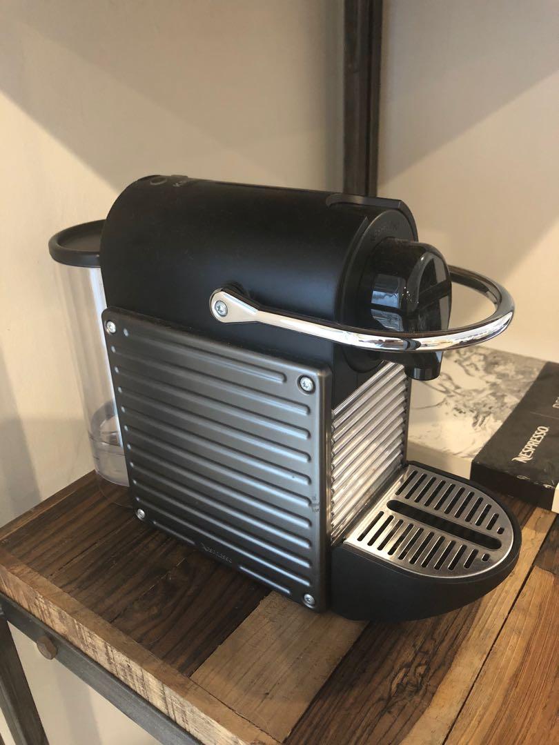 Nespresso Machine Pixie Titanium by 