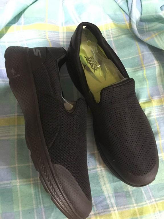 skechers goga max mens brown