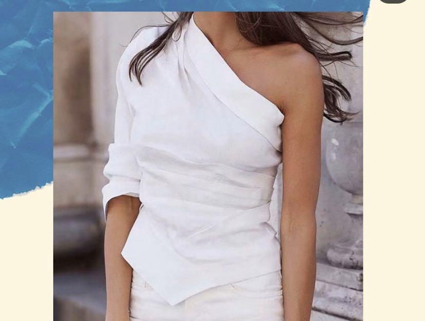 Venus cut top, Women's Fashion, Tops 