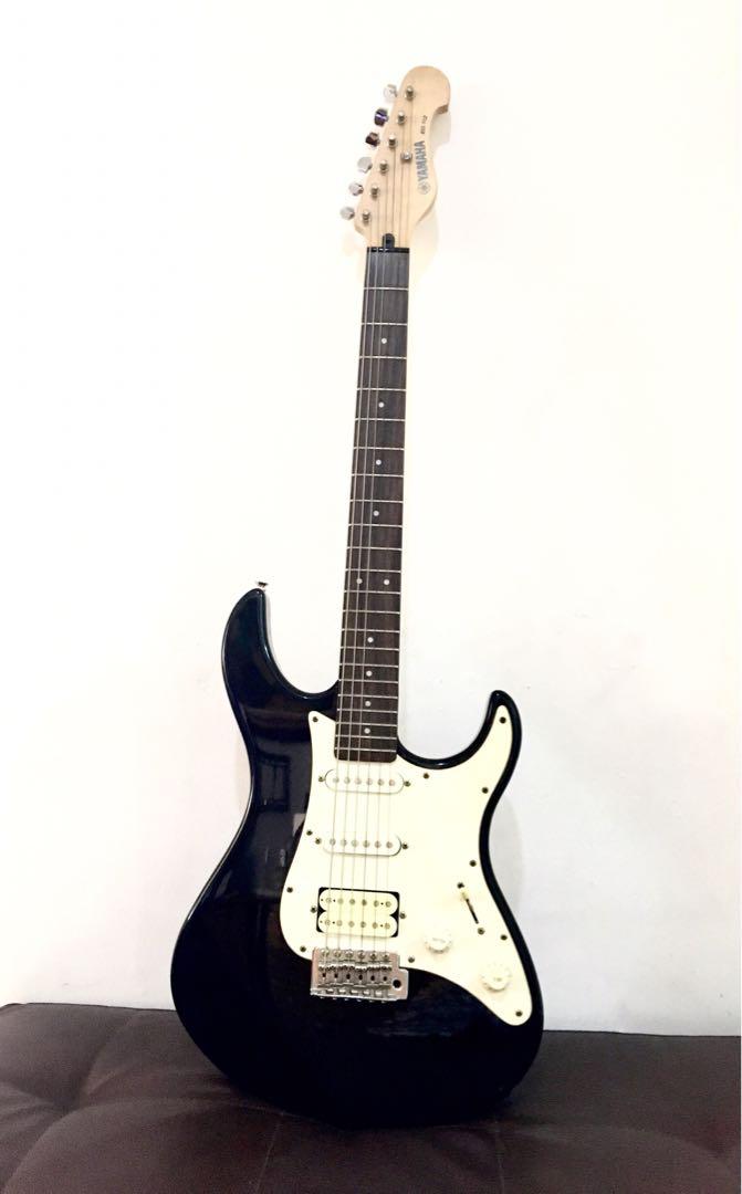 Yamaha EG112 Electric Guitar w/ Delta Amplifier (negotiable), Hobbies