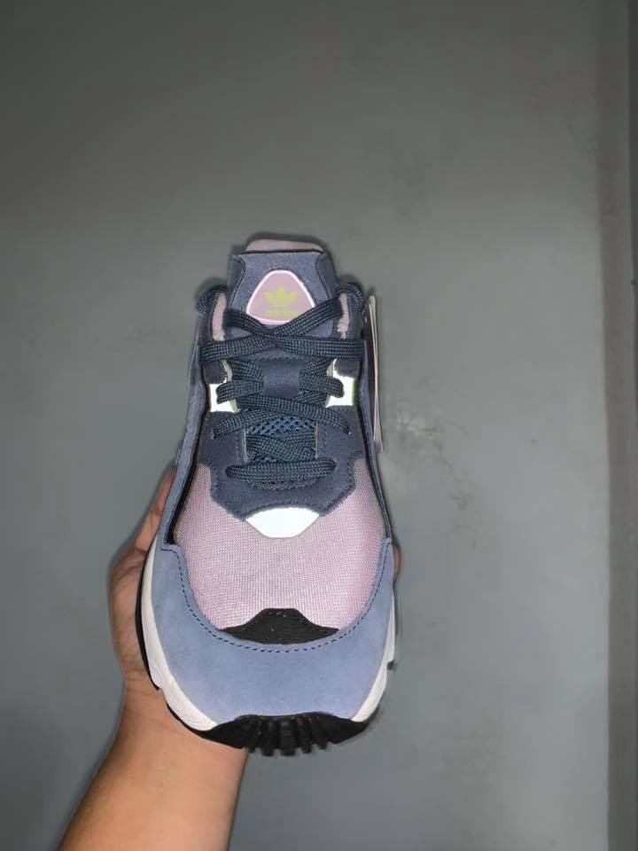 yung 96 chasm on feet